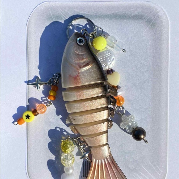 Colorful Fish Keychain Set - Picture 4 of 15